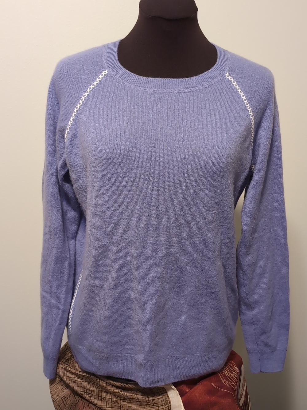 100% Cashmere Joie Lavender Crewneck Sweater with White Stitch Detail